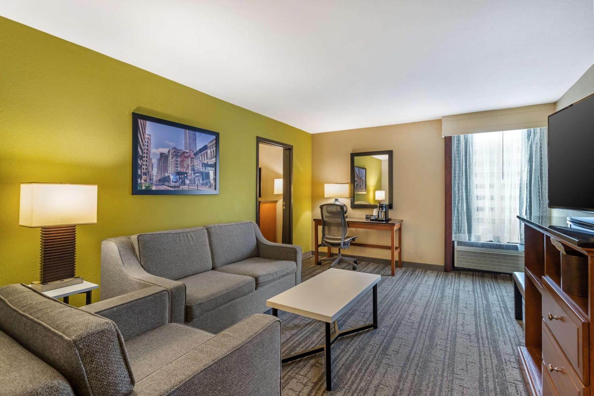 Best Western Plus Houston Energy Corridor Екстериор снимка